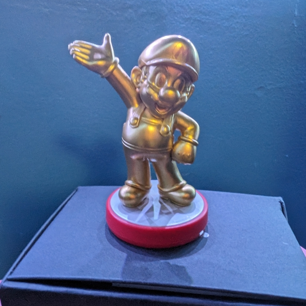 Golden Mario Amiibo Nintendo switch wii ds